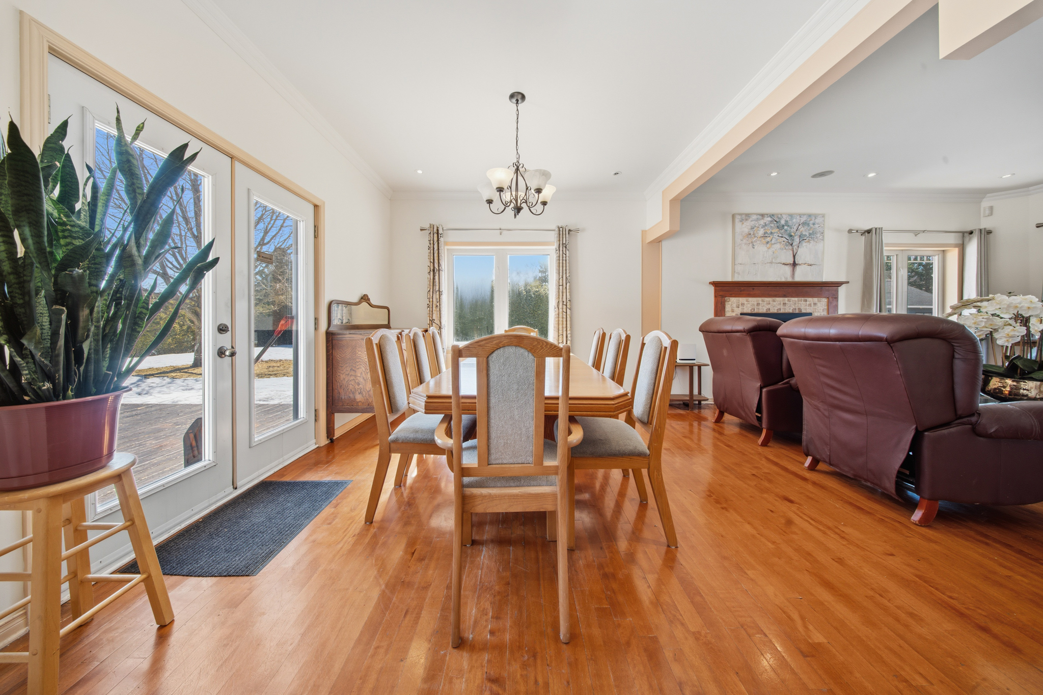 Dining room — Jawad REALTOR, St-Sauveur
