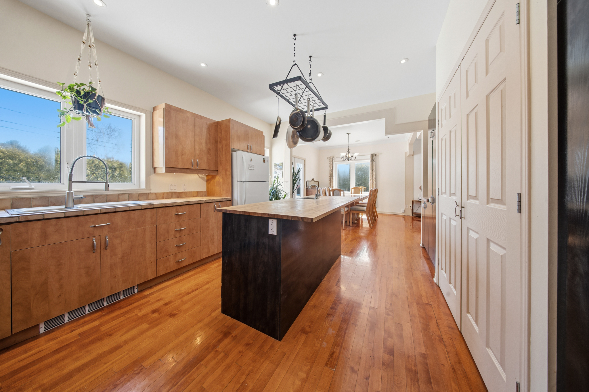 Kitchen — Jawad REALTOR, St-Sauveur