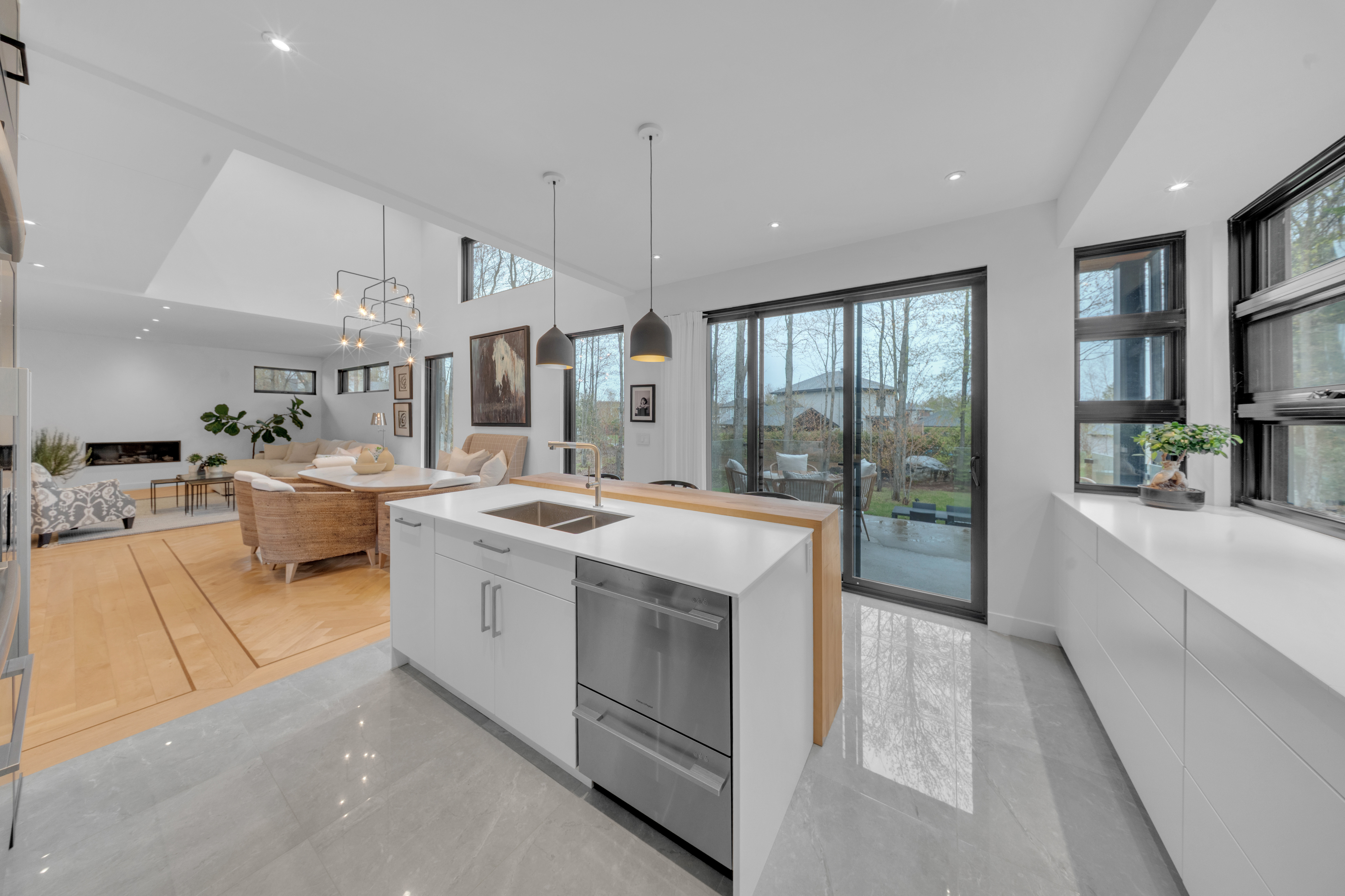 Kitchen — 10945 rue Topaz, Montréal